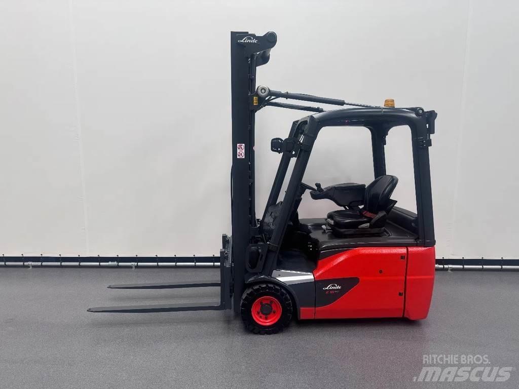 Linde 386 E 16-02 Elektro Stapler