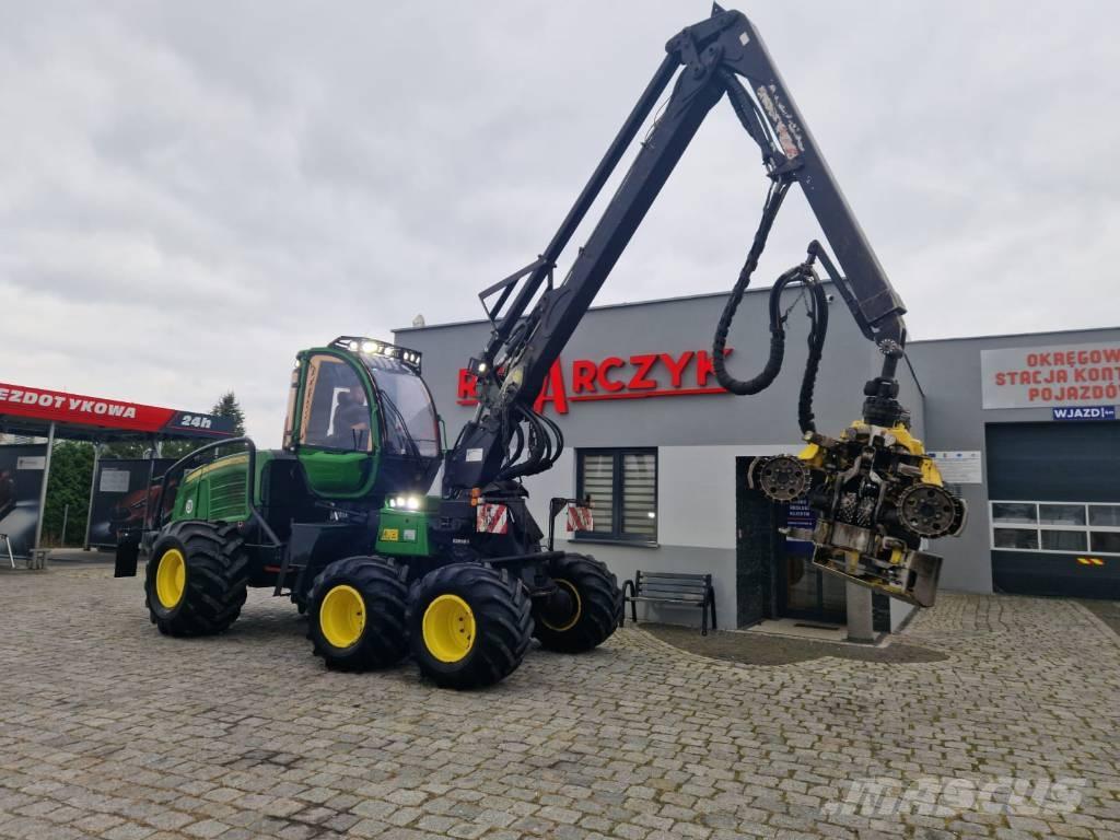 John Deere 1070 E Harvester