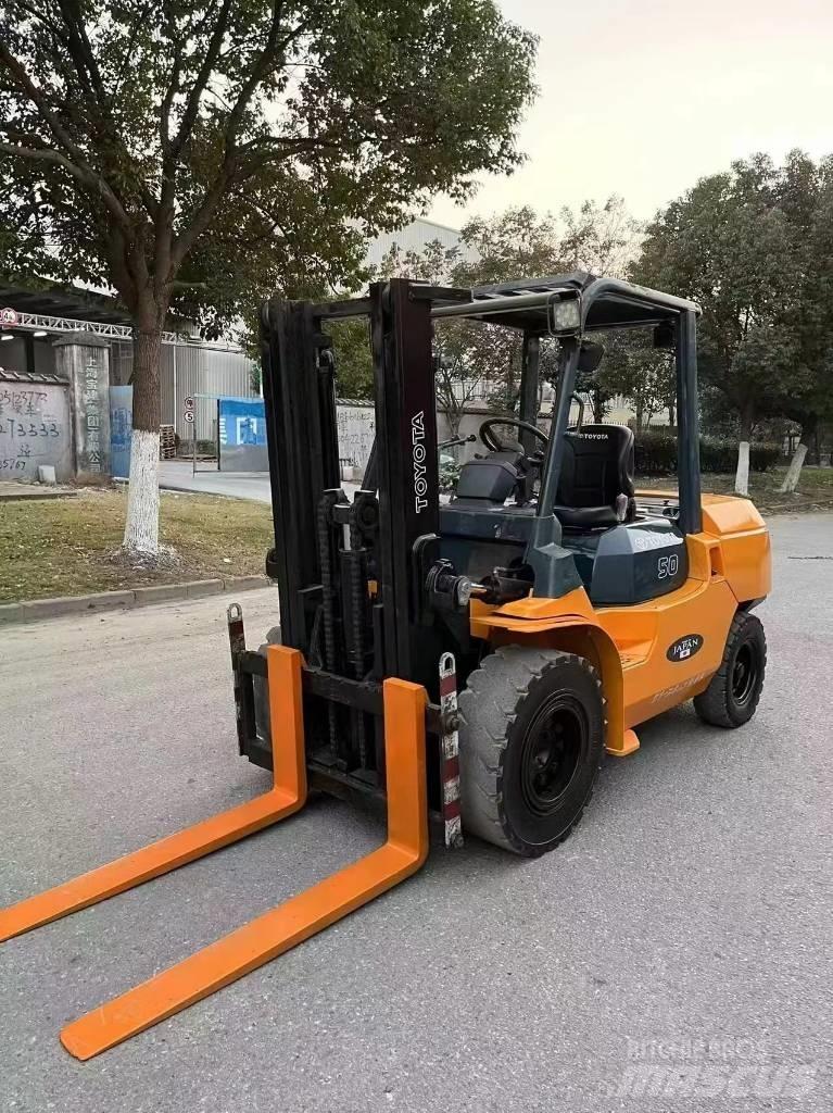 Toyota FD 50 Diesel Stapler