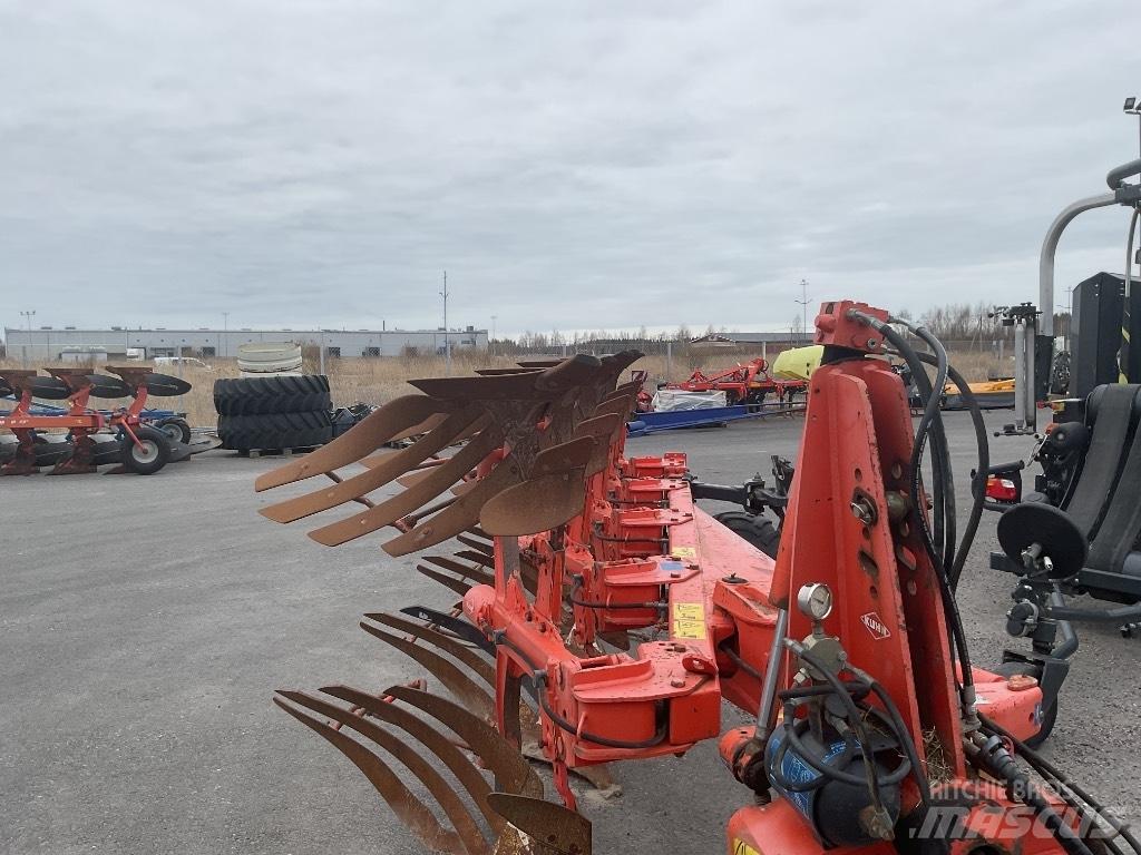 Kuhn Varimaster 122 Wendepflüge