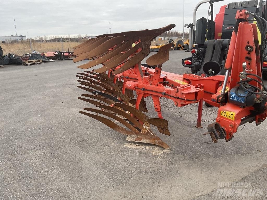 Kuhn Varimaster 122 Wendepflüge