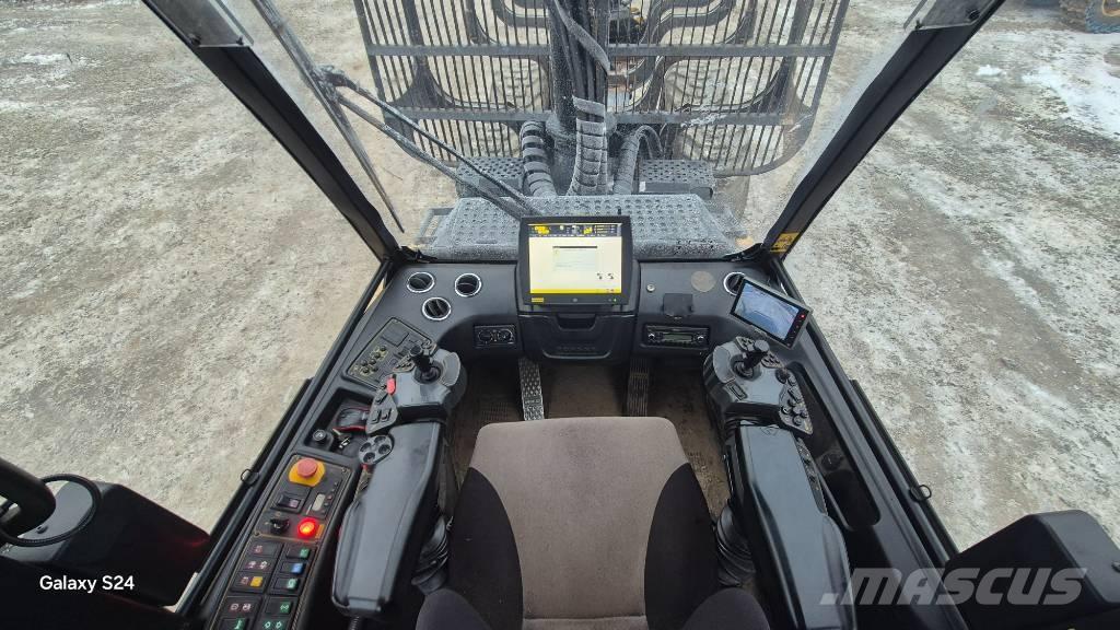 Ponsse WISENT 8W Forwarder