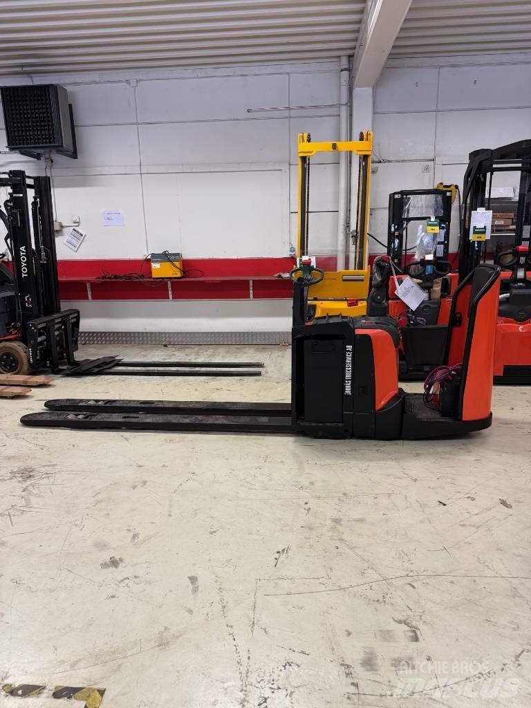 BT truck LPE 250 Selbstfahrstapler