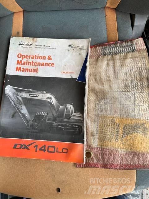 Doosan DX 140 LC Raupenbagger