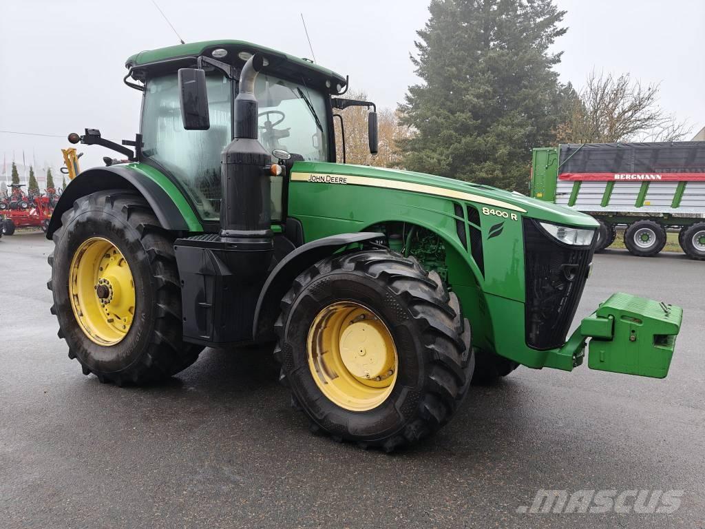 John Deere 8400R Traktoren