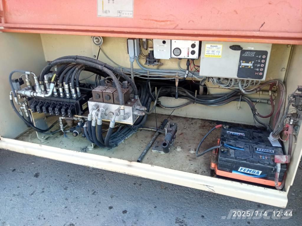 JLG 203-24 Scheren-Arbeitsbühnen