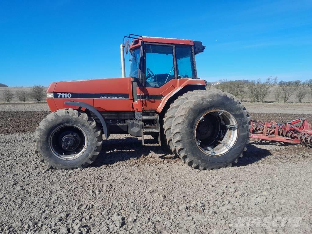 Case IH Magnum 7110 Traktoren
