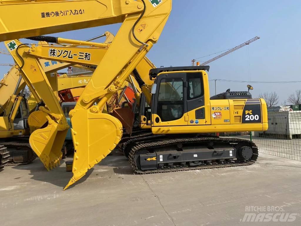 Komatsu PC 200-8 Raupenbagger