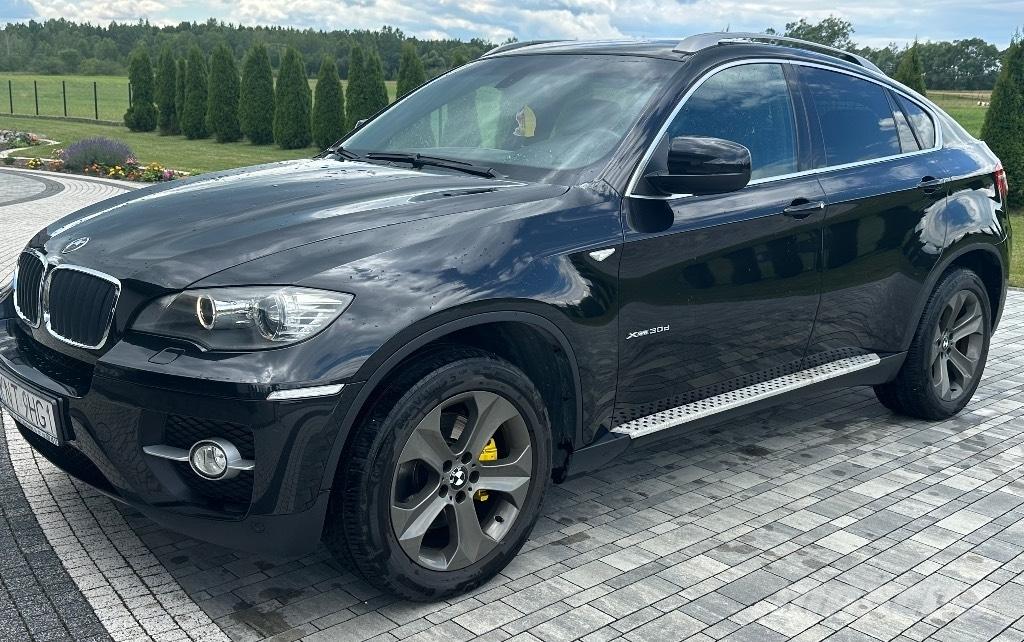 BMW X6 PKWs