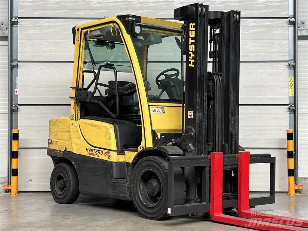 Hyster H3.5 FT/ 23R Diesel Stapler