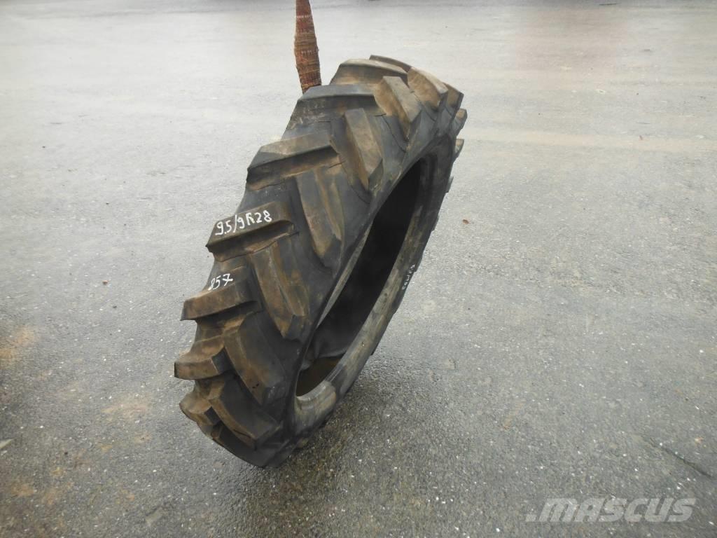 Michelin 9.5/9R28 Reifen