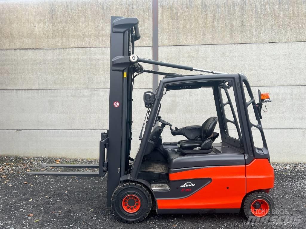 Linde E30L-01 Elektro Stapler
