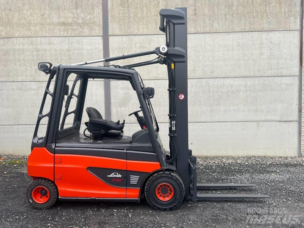 Linde E30L-01 Elektro Stapler