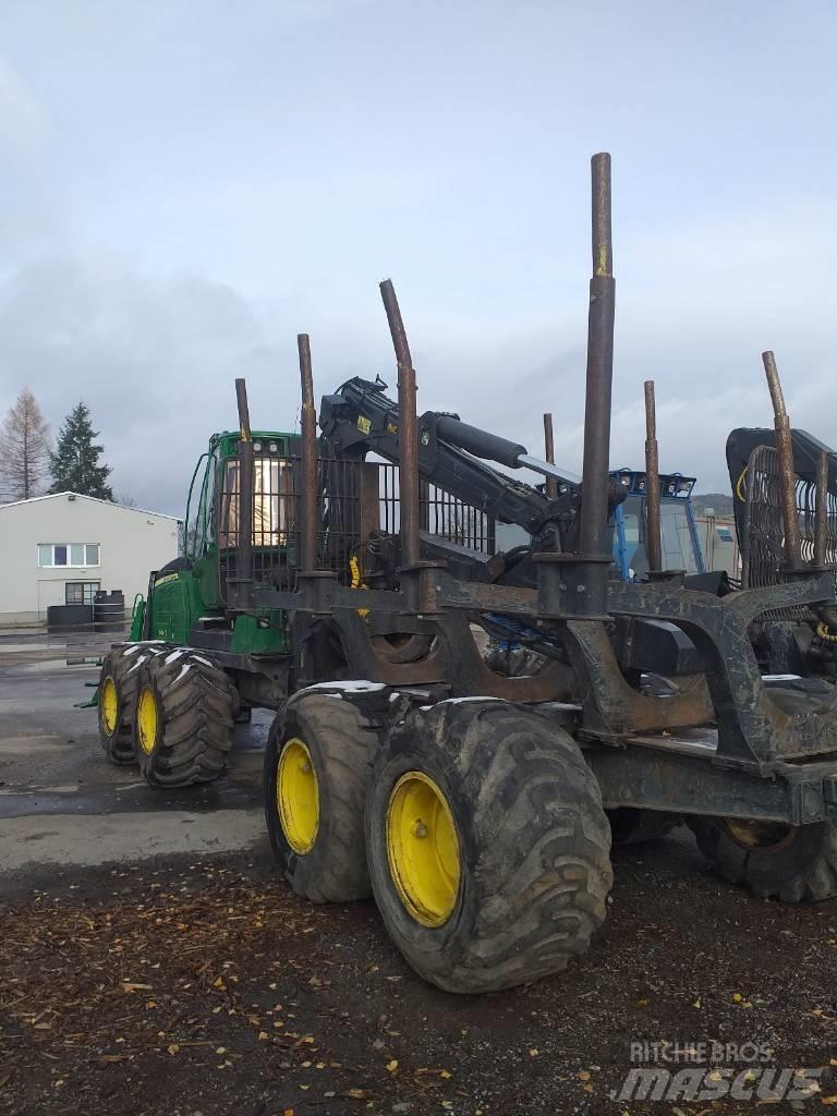 John Deere 1510 E Forwarder