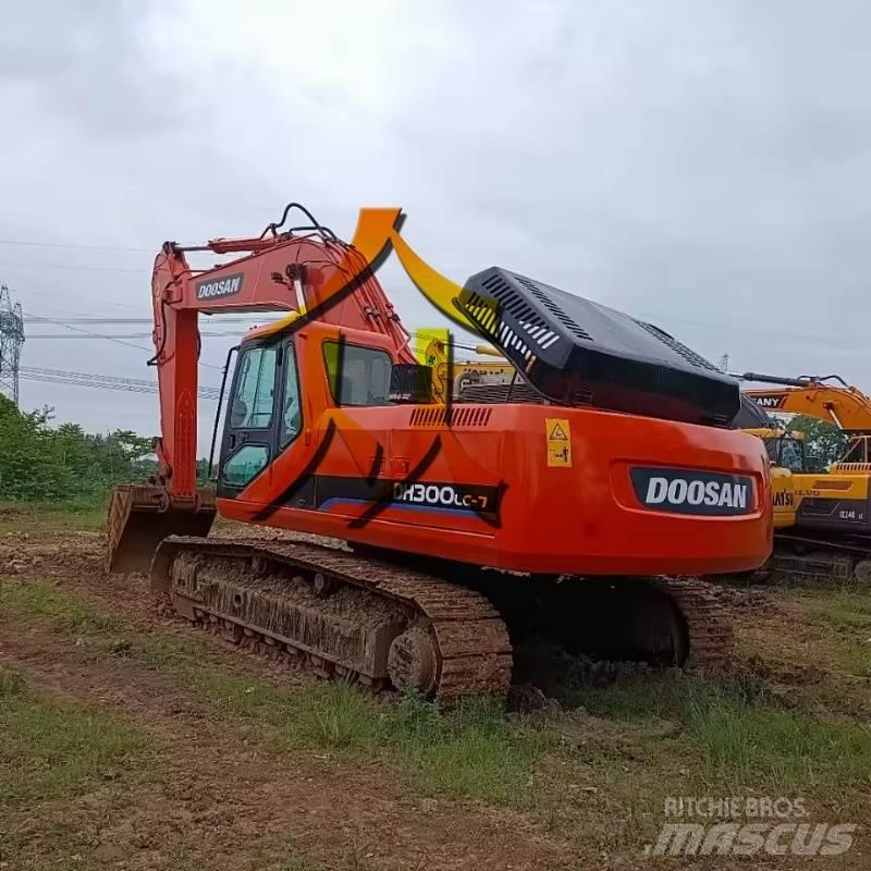 Doosan DH300 Raupenbagger
