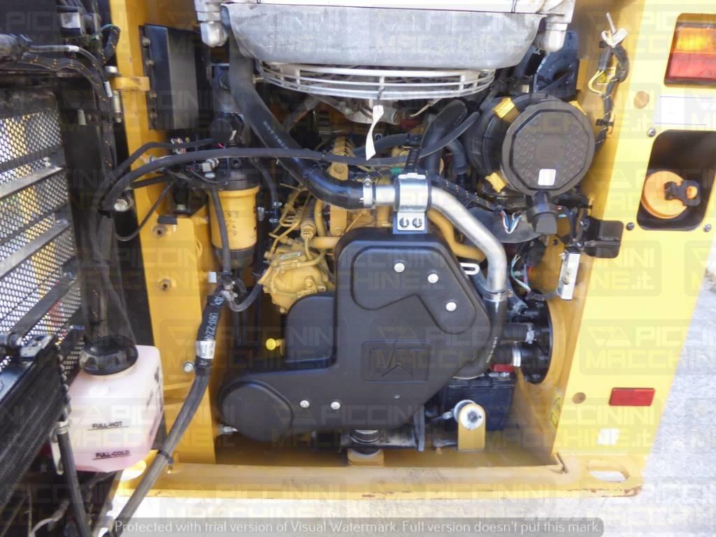 CAT 226D3 Kompaktlader