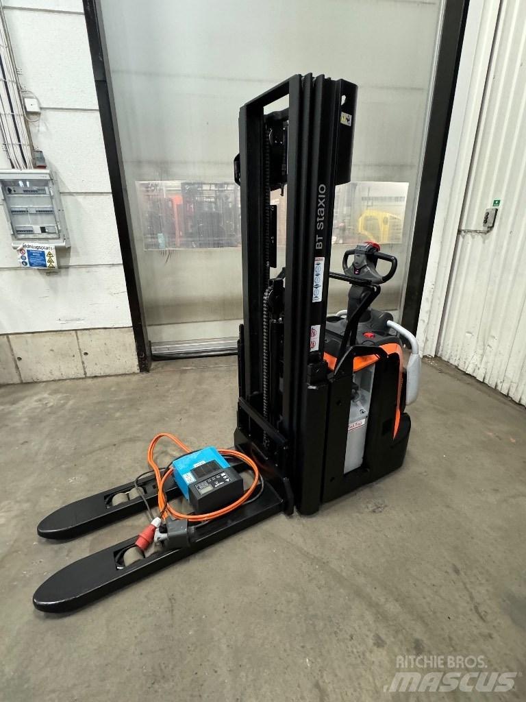 Toyota SPE120L Deichselstapler