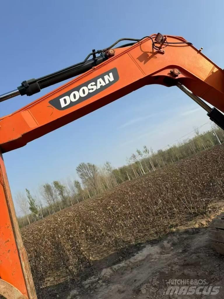 Doosan DX 75-9 C Raupenbagger