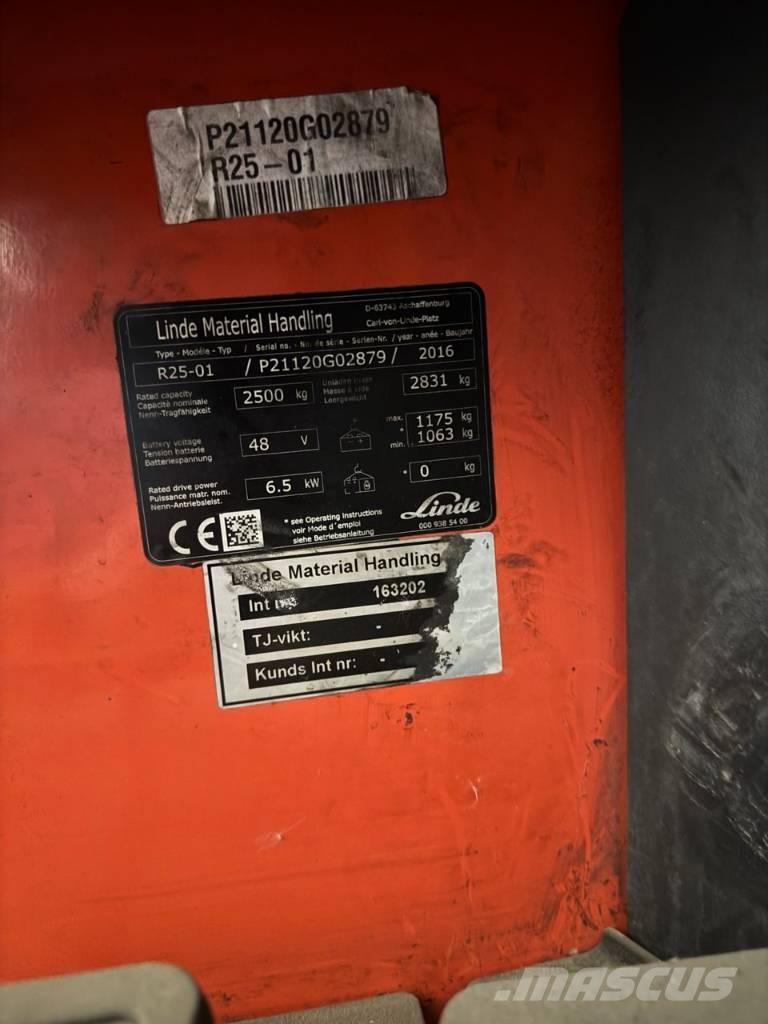 Linde R 25 Schubmaststapler