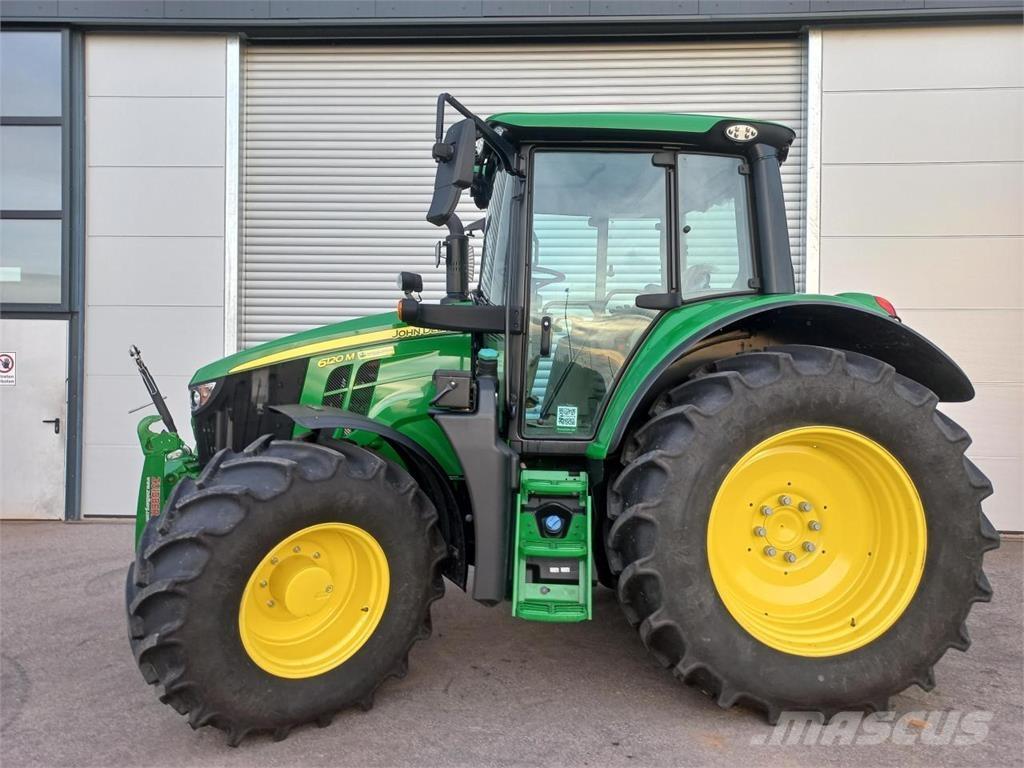 John Deere 6120M Traktoren