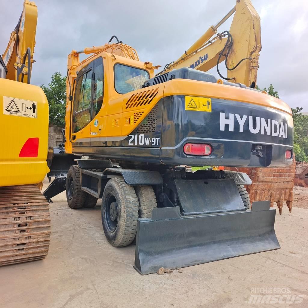 Hyundai 210W-9 Mobilbagger