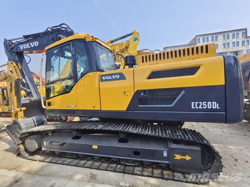 Volvo EC 250 D Raupenbagger
