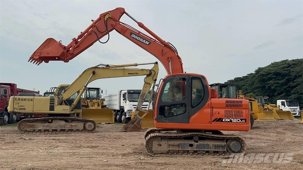 Doosan DX 120 Raupenbagger