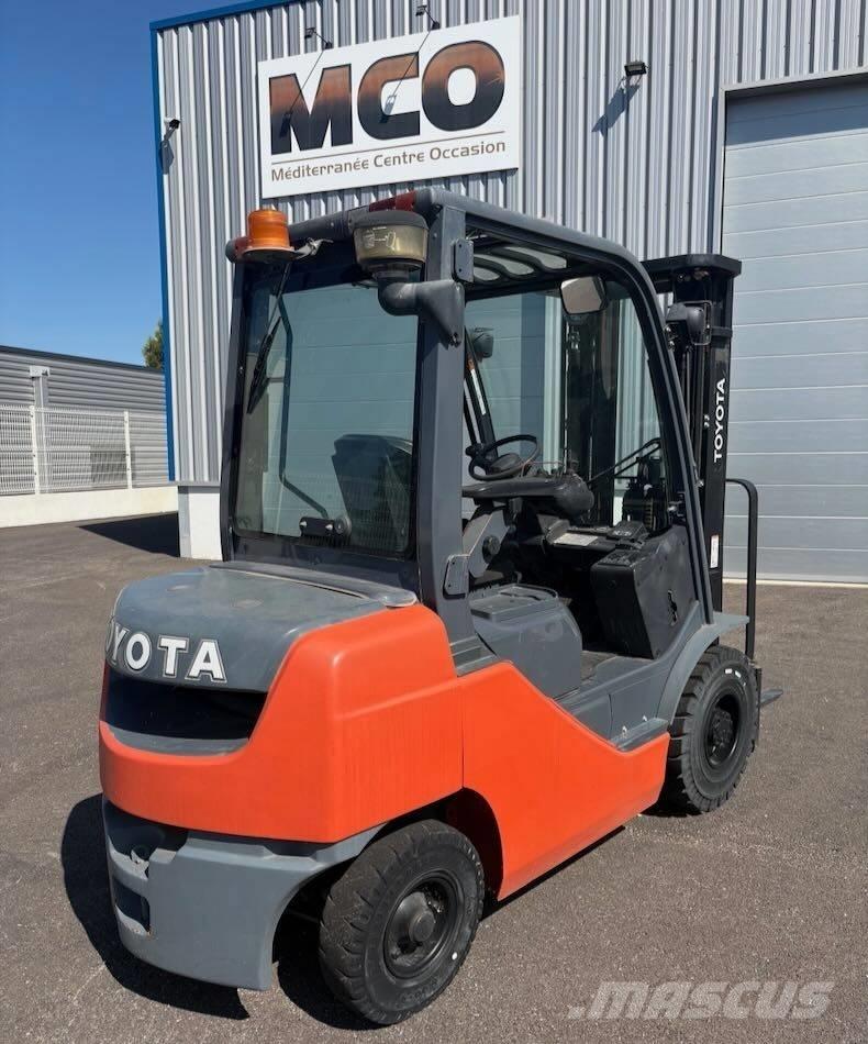 Toyota 02-8 FDF 25 Diesel Stapler