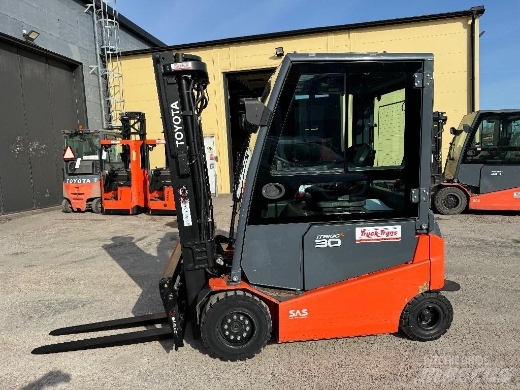 Toyota 8FBMKT30 Elektro Stapler
