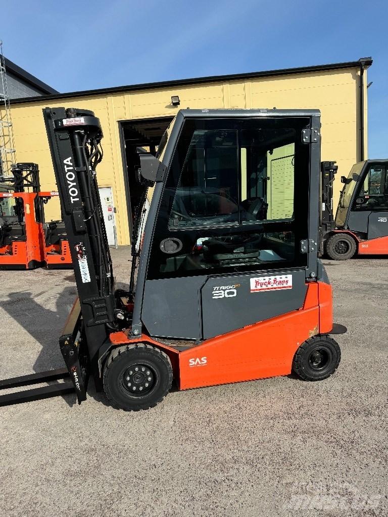 Toyota 8FBMKT30 Elektro Stapler