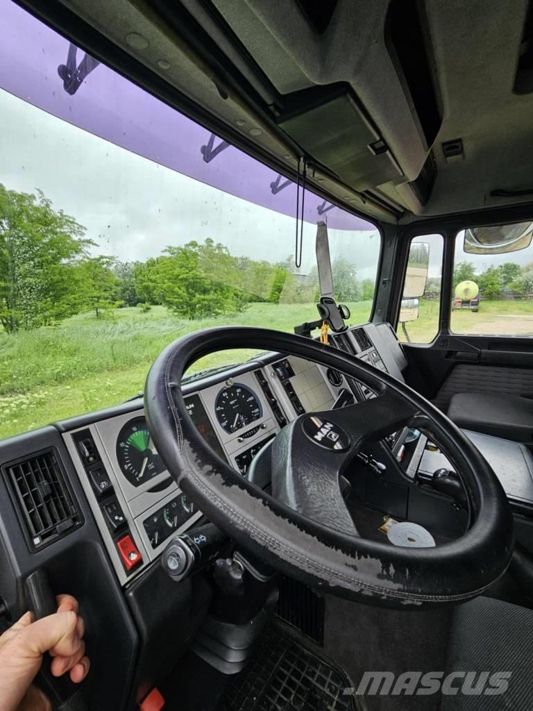 MAN F 2000 Sattelzugmaschinen