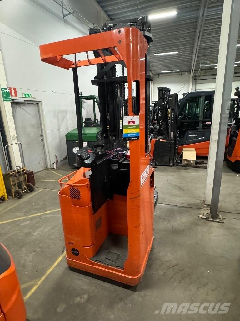 Toyota SSE160 Selbstfahrstapler