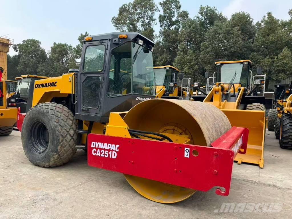 Dynapac CA251 D Walzenzüge