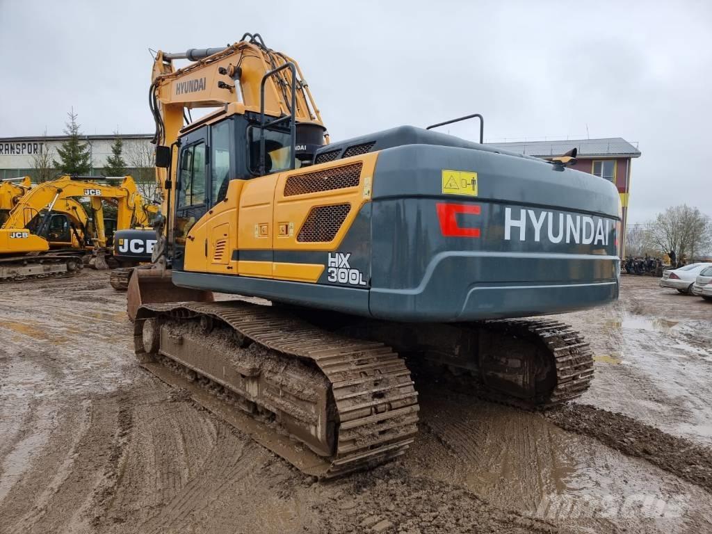 Hyundai HX 300 L Raupenbagger