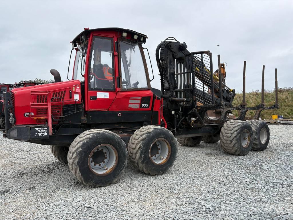 Komatsu 835 Forwarder