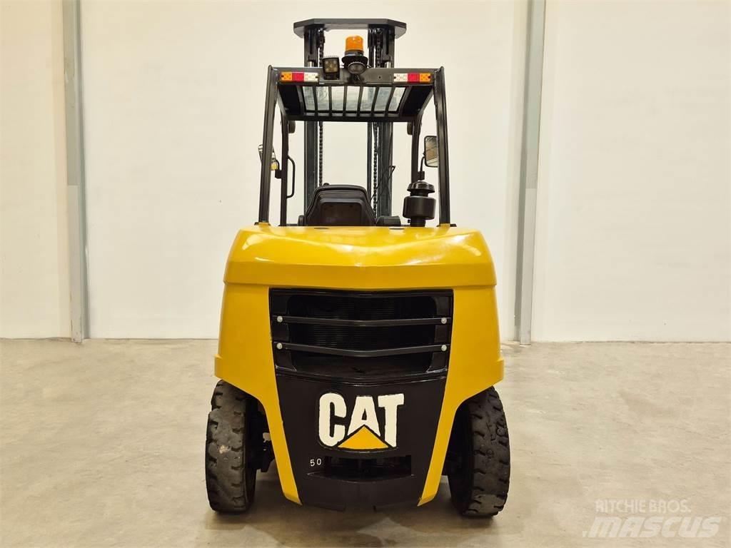 CAT DP50NB Diesel Stapler