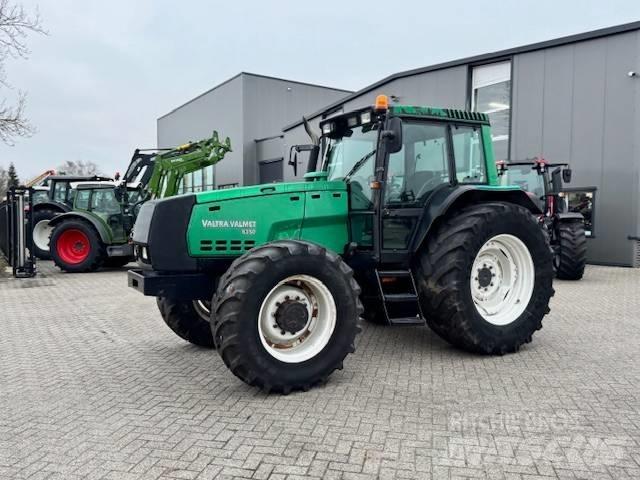 Valtra 8350 Hitech Traktoren