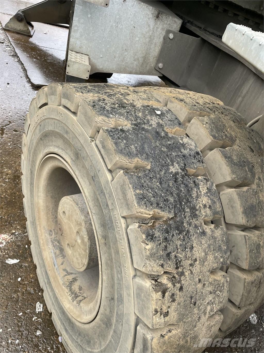 Sennebogen 830 E Materialumschlag