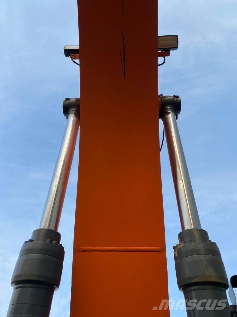 Doosan DX 300 LC-7 Raupenbagger