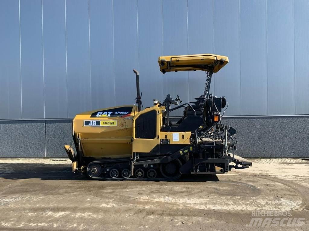 CAT AP355F Strassenfertiger