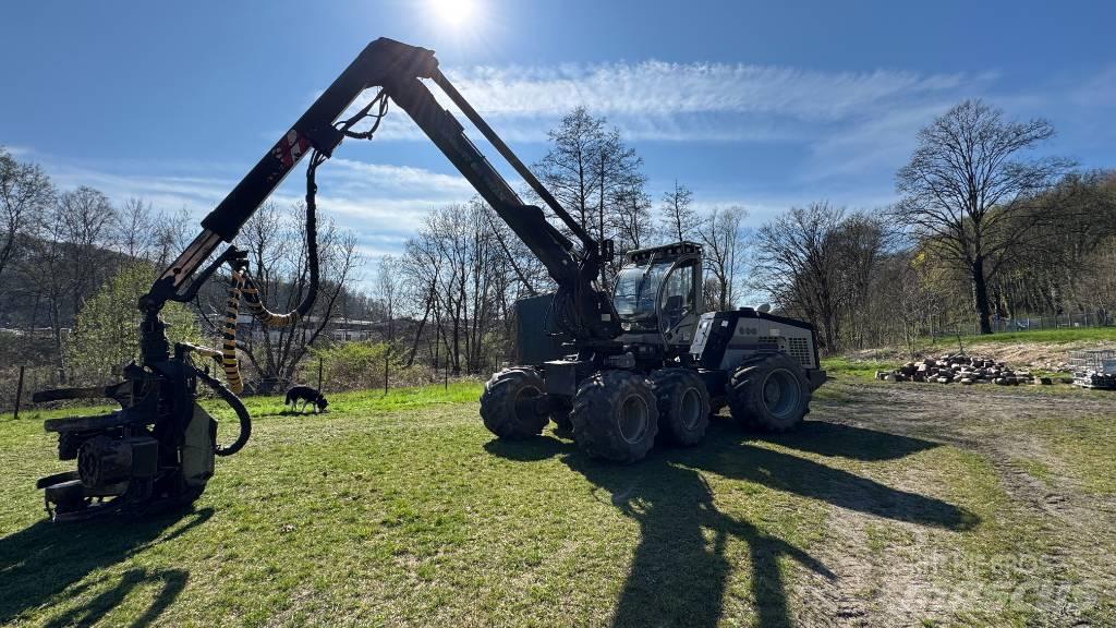 Logset 8 H Harvester