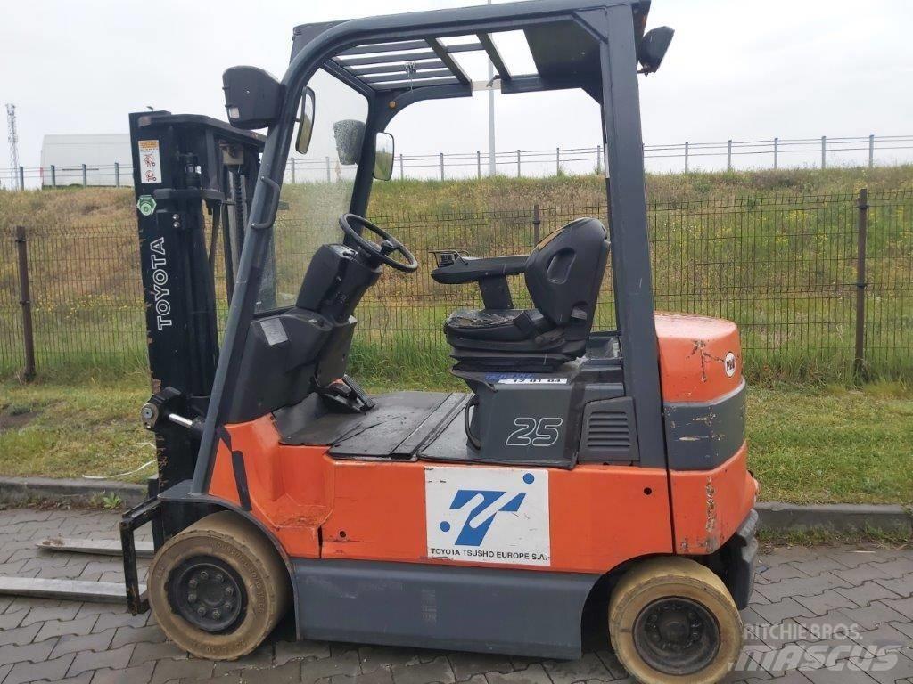 Toyota 7 FB MF 25 Elektro Stapler