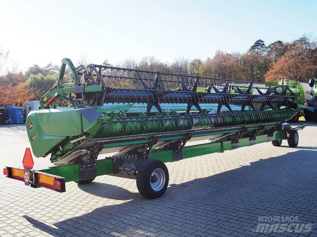 John Deere S780 + 730X Mähdrescher