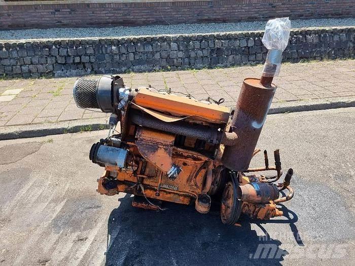  Engines F4L912 Transport Sonstige
