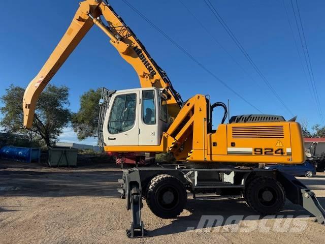 Liebherr A 924 C Materialumschlag