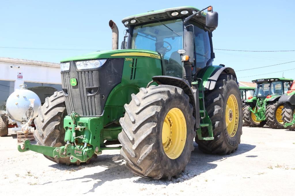 John Deere 7215 R Traktoren