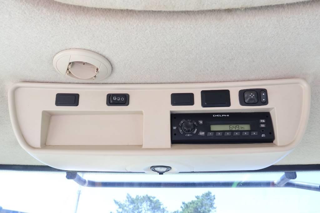 John Deere 7215 R Traktoren