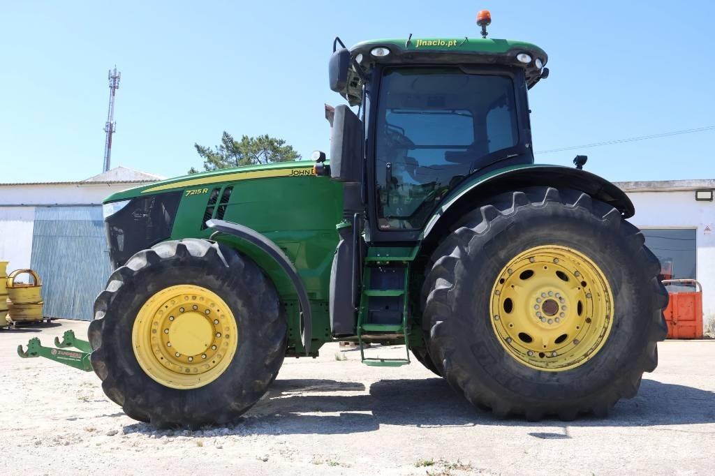 John Deere 7215 R Traktoren