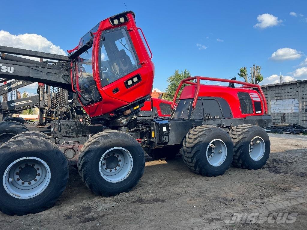Komatsu 931 XC Harvester