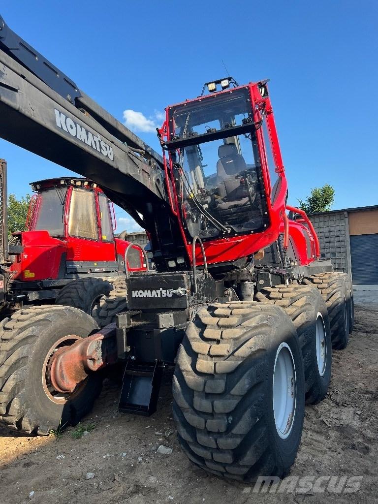 Komatsu 931 XC Harvester